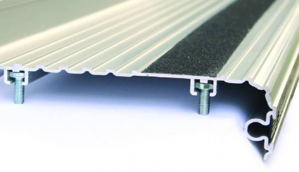 1992-2015 Ford E-Series E-150 | E-250 | E-350 | E-450 Van Commercial Aluminum Running Boards - Image 8